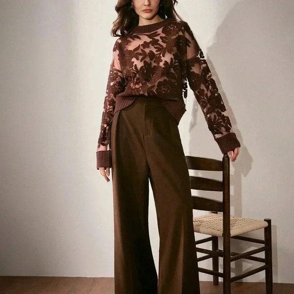 Coffee Brown Casual Women's Floral Pattern Knit Round Neck Drop Shoulder Sweater - Picture 4 of 6